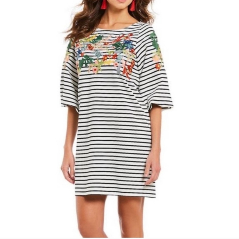 Gianni Bini Luna Ivory & Black Stripe Embroidered Knit Dress Size medium